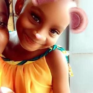 Meet your Posher, Adiatou